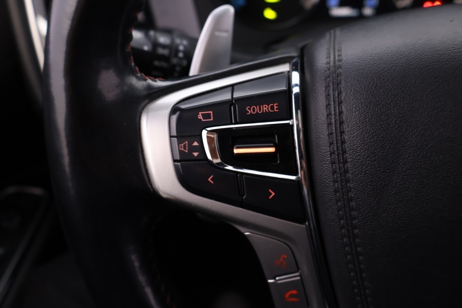 Mitsubishi Outlander PHEV vaihtoauto