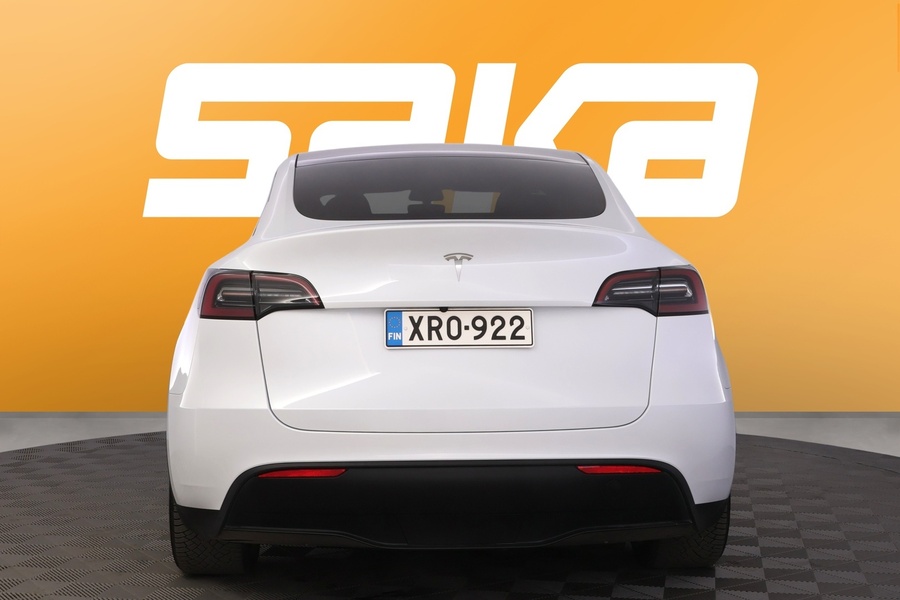 Tesla Model Y vaihtoauto