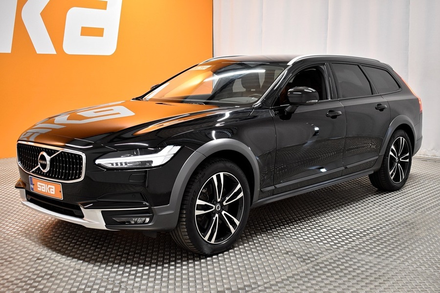 Volvo V90 Cross Country vaihtoauto