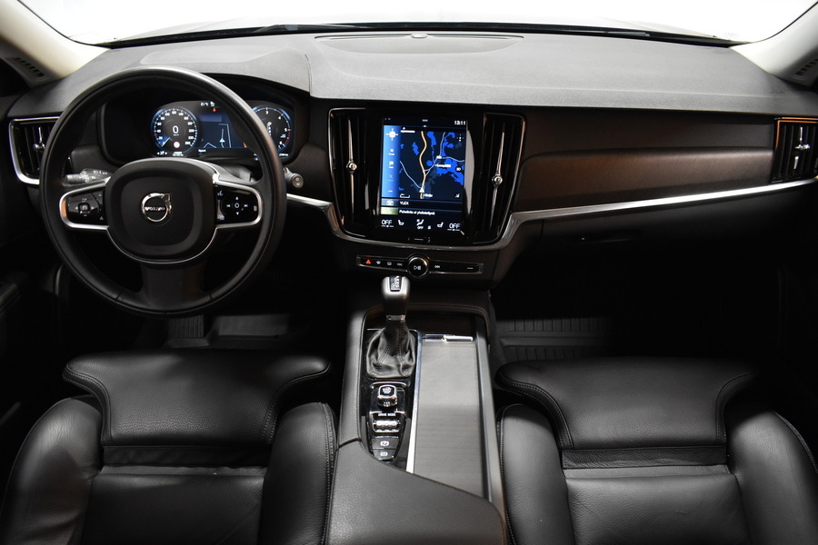 Volvo V90 Cross Country vaihtoauto