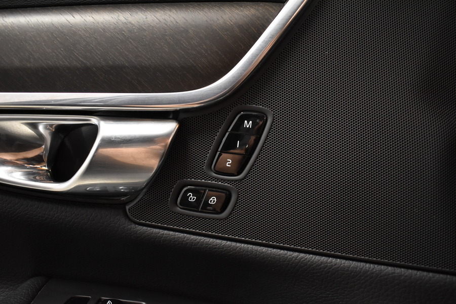 Volvo V90 Cross Country vaihtoauto