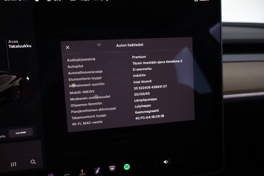 Tesla Model 3 vaihtoauto