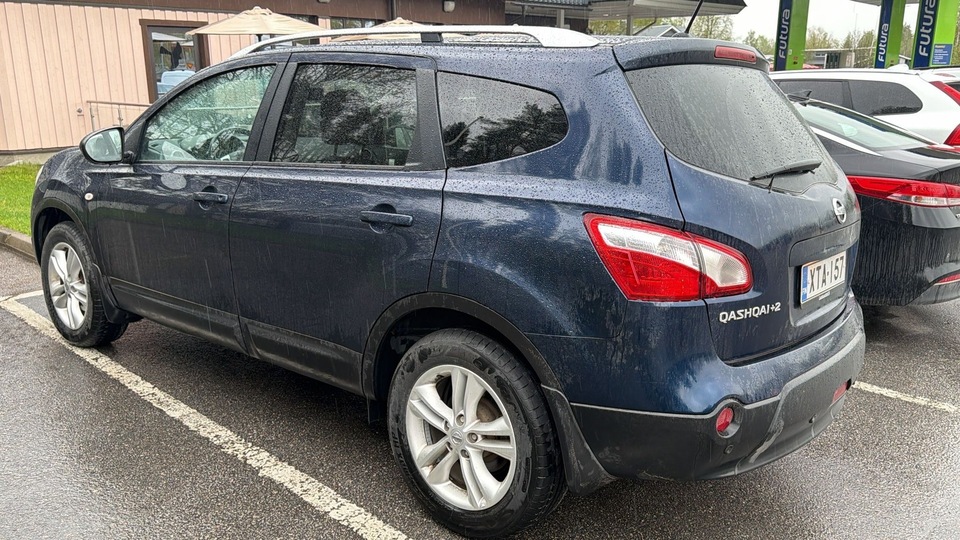 Nissan Qashqai+2 vaihtoauto