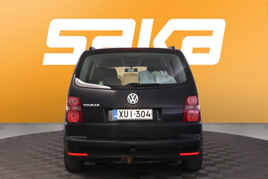 Volkswagen Touran vaihtoauto