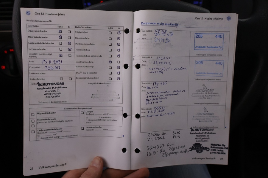 Volkswagen Touran vaihtoauto