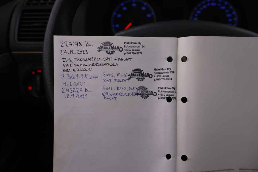 Volkswagen Touran vaihtoauto