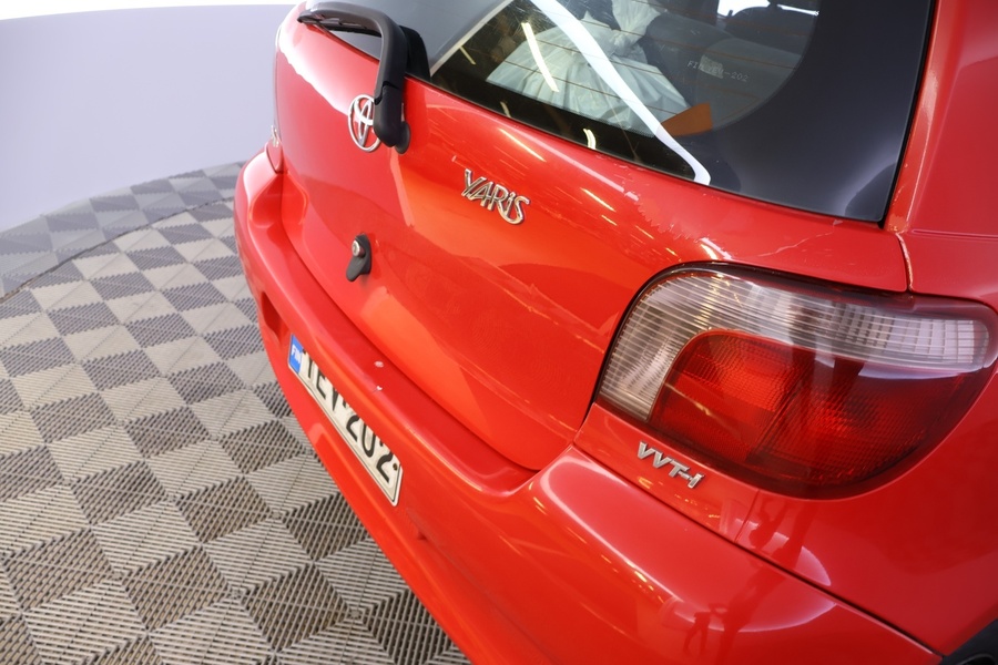 Toyota Yaris vaihtoauto