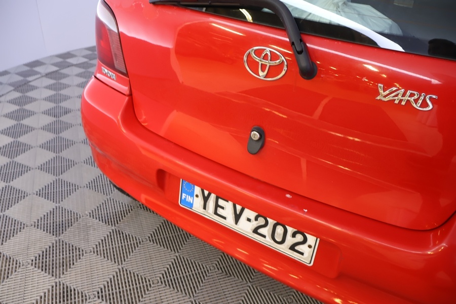 Toyota Yaris vaihtoauto