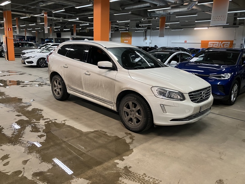 Volvo XC60 vaihtoauto