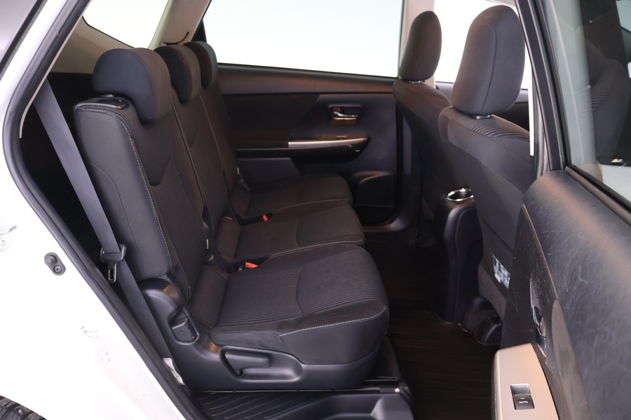 Toyota Prius+ vaihtoauto