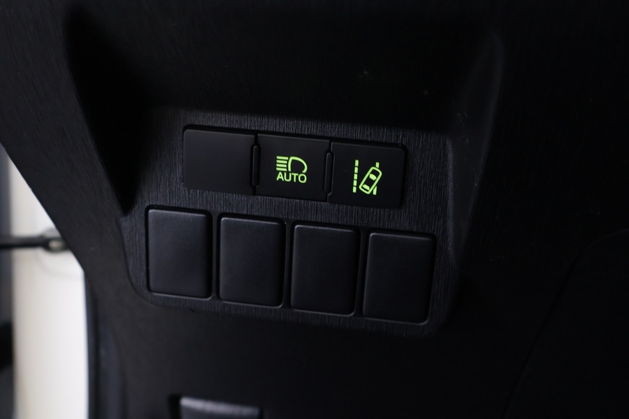 Toyota Prius+ vaihtoauto