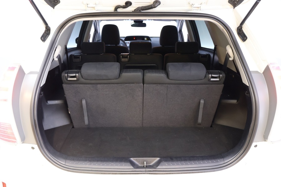 Toyota Prius+ vaihtoauto