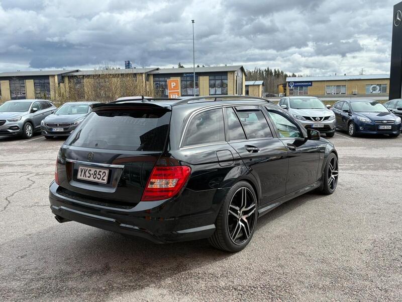 Mercedes-Benz C vaihtoauto