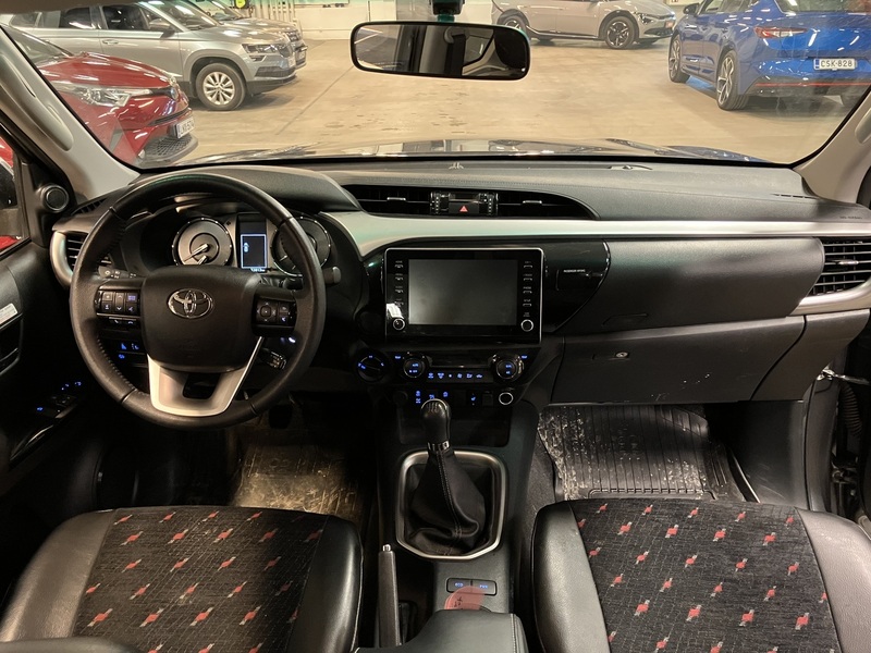 Toyota Hilux vaihtoauto