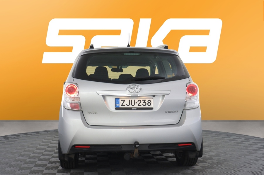 Toyota Verso vaihtoauto