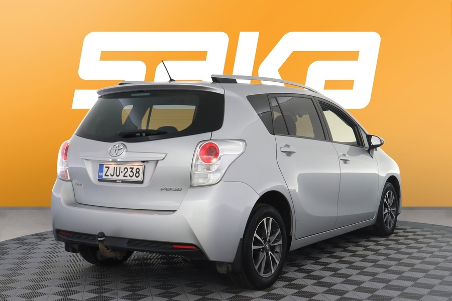 Toyota Verso vaihtoauto