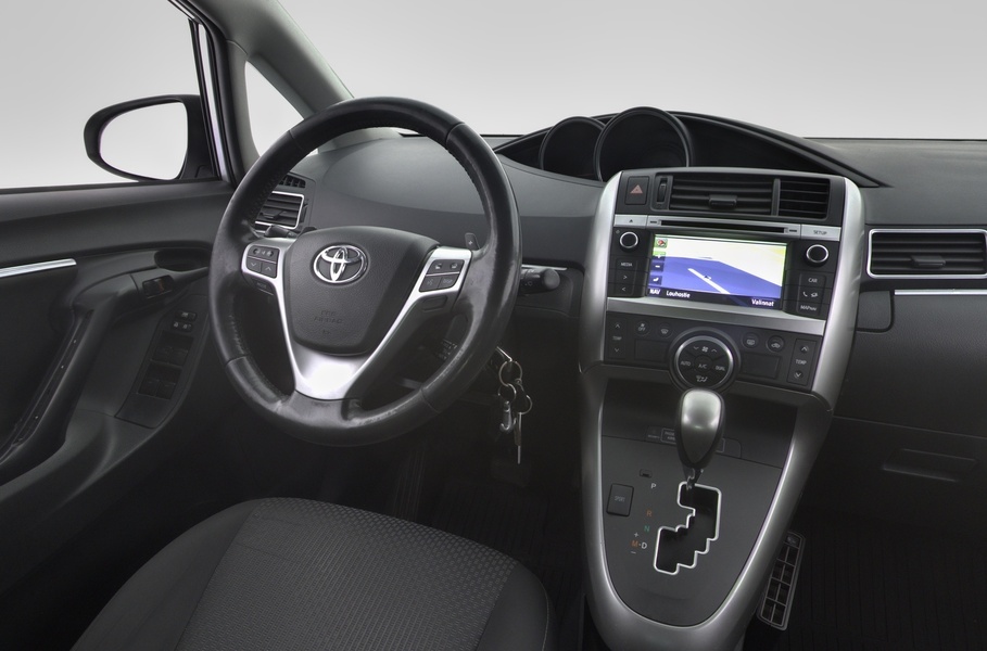 Toyota Verso vaihtoauto