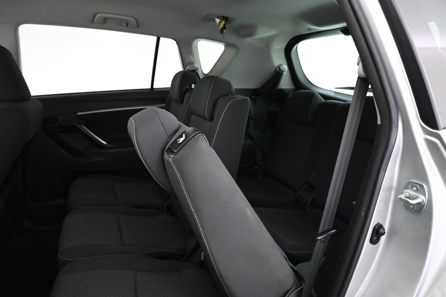 Toyota Verso vaihtoauto