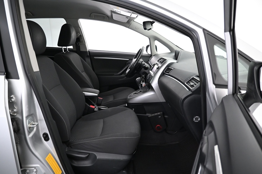 Toyota Verso vaihtoauto