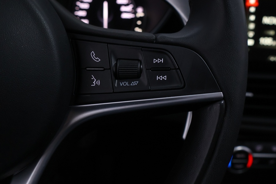 Alfa Romeo Giulia vaihtoauto