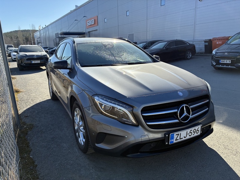 Mercedes-Benz GLA vaihtoauto