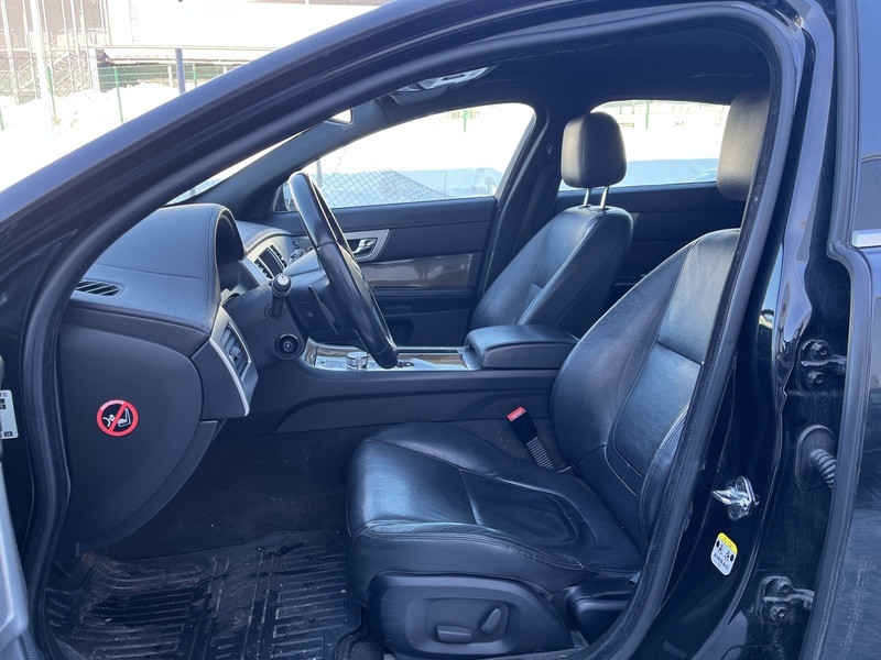 Jaguar XF vaihtoauto