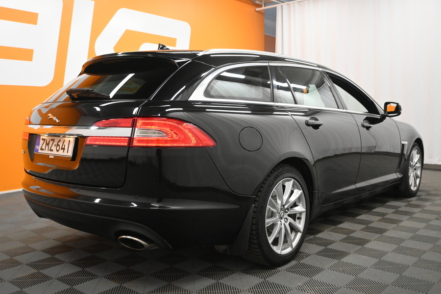 Jaguar XF vaihtoauto