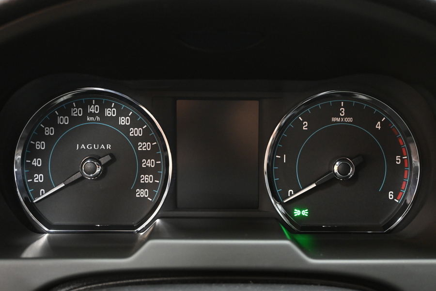 Jaguar XF vaihtoauto