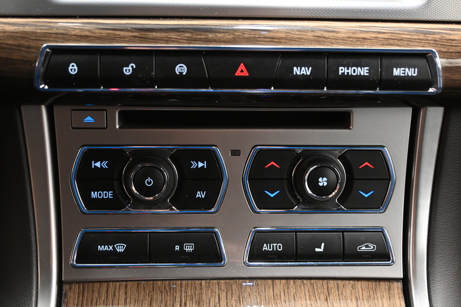 Jaguar XF vaihtoauto