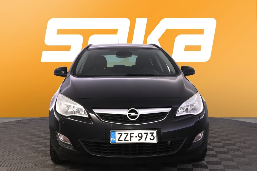 Opel Astra vaihtoauto