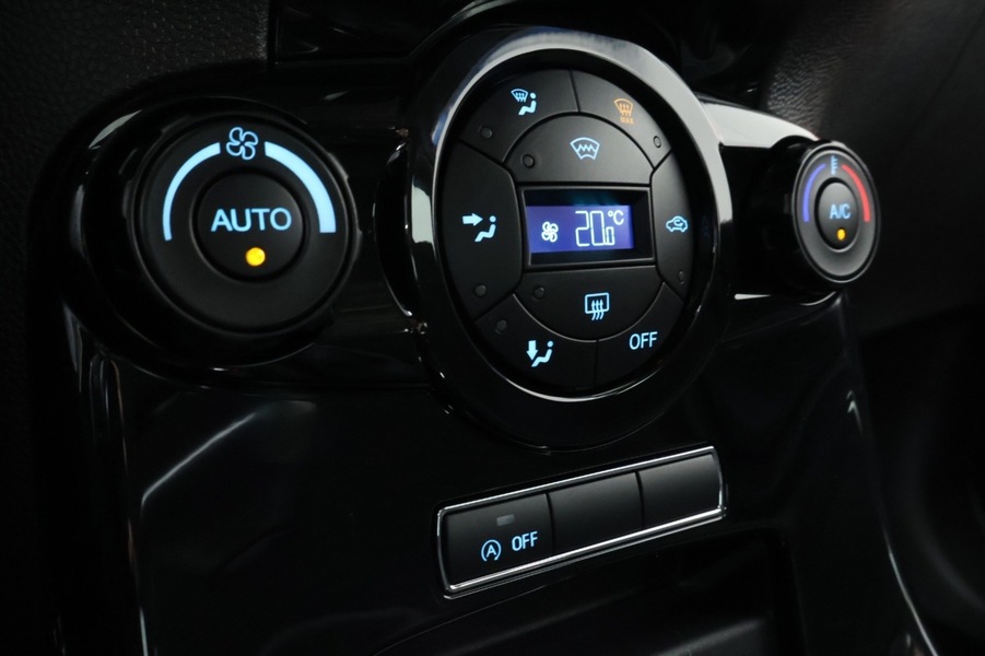 Ford Fiesta vaihtoauto