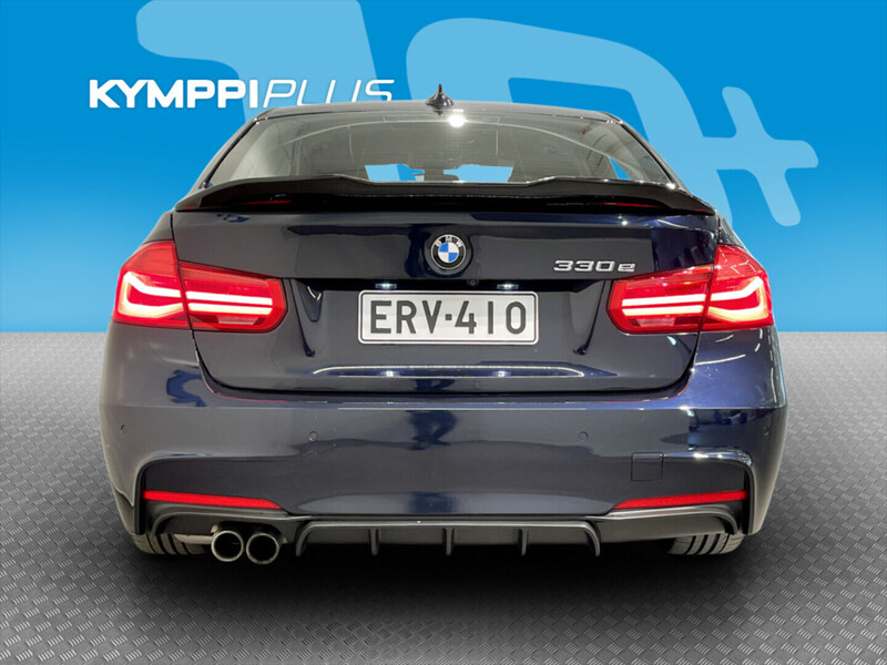 BMW 330 vaihtoauto