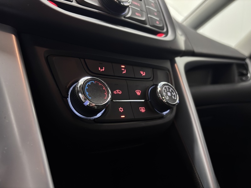 Opel Zafira Tourer vaihtoauto