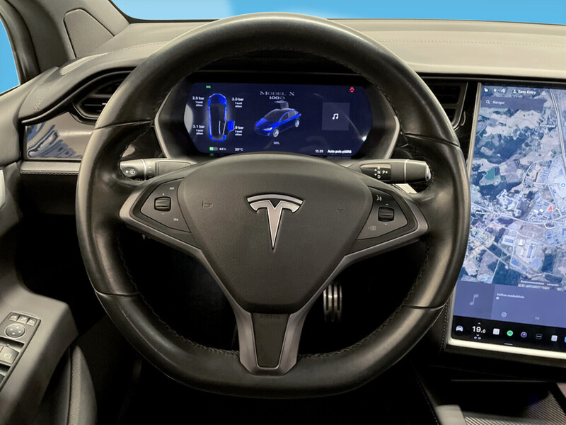 Tesla Model X vaihtoauto
