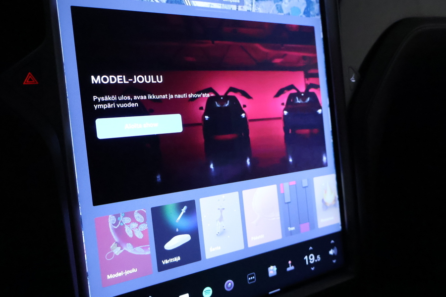 Tesla Model X vaihtoauto