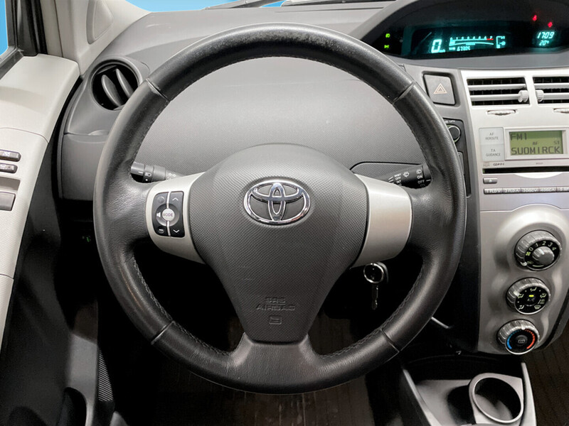 Toyota Yaris vaihtoauto