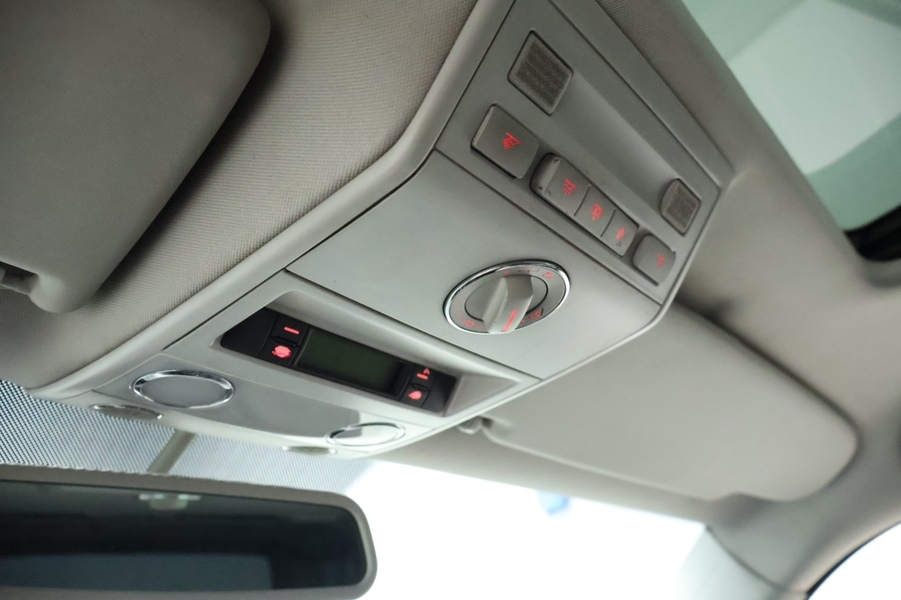 Volkswagen Multivan vaihtoauto