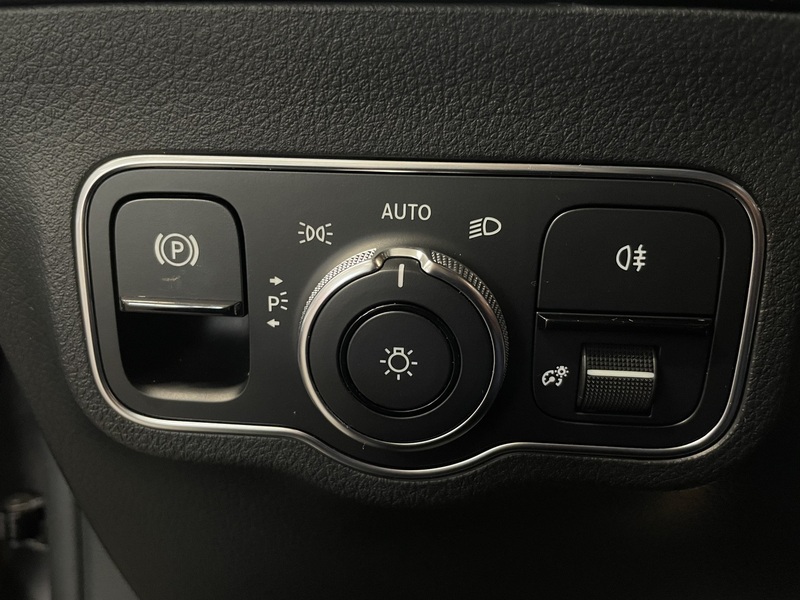 Mercedes-Benz EQA vaihtoauto