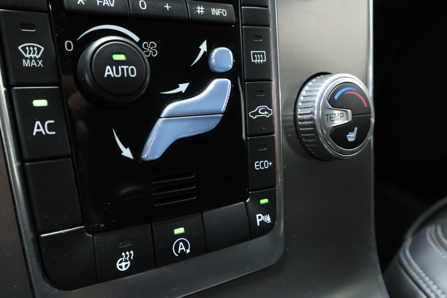 Volvo V60 Cross Country vaihtoauto