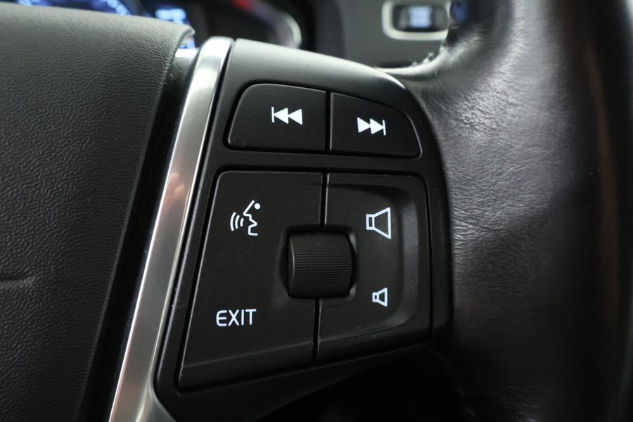 Volvo V60 Cross Country vaihtoauto