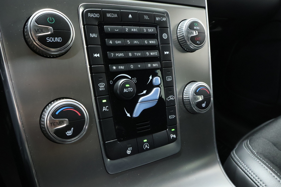 Volvo V60 Cross Country vaihtoauto