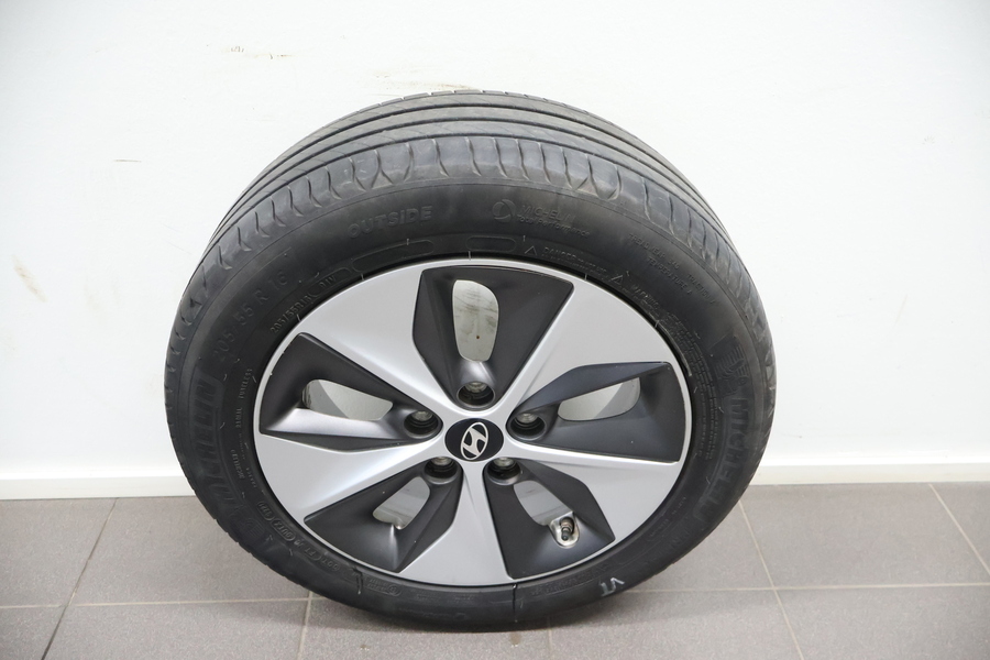 Hyundai IONIQ electric vaihtoauto