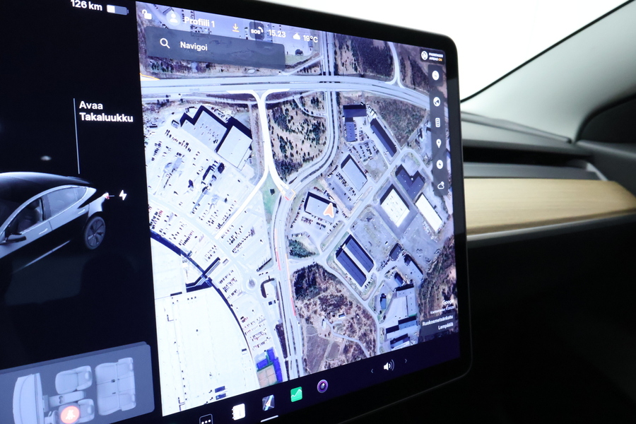 Tesla Model 3 vaihtoauto