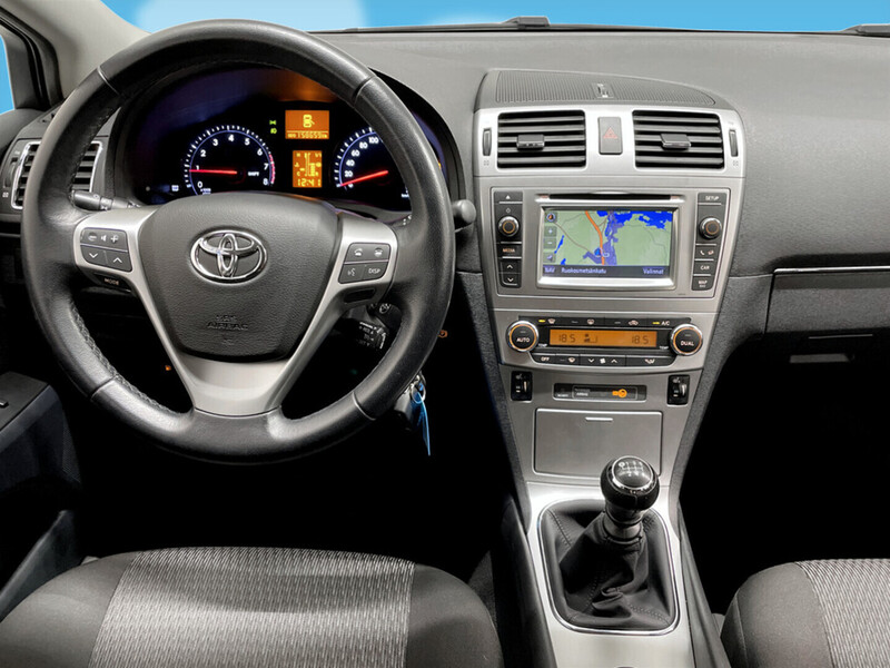 Toyota Avensis vaihtoauto