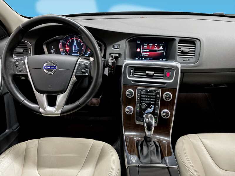 Volvo V60 vaihtoauto