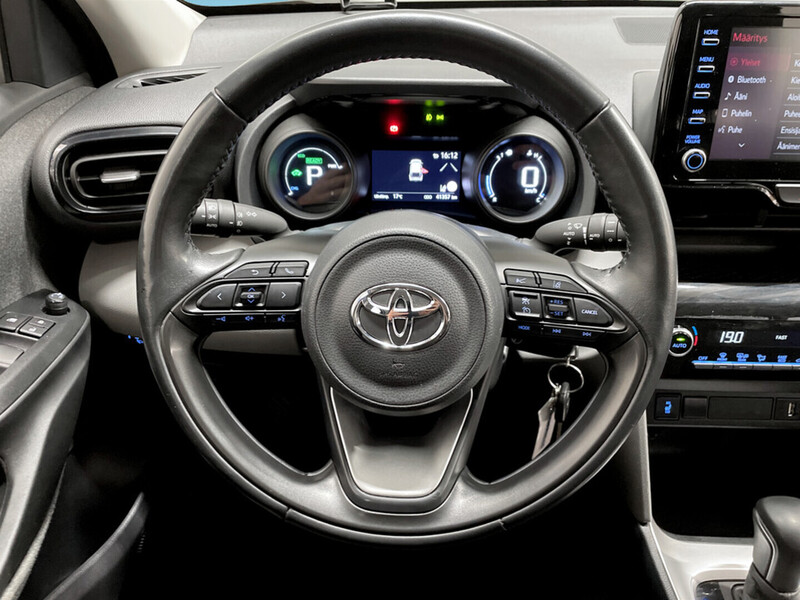 Toyota Yaris Cross vaihtoauto