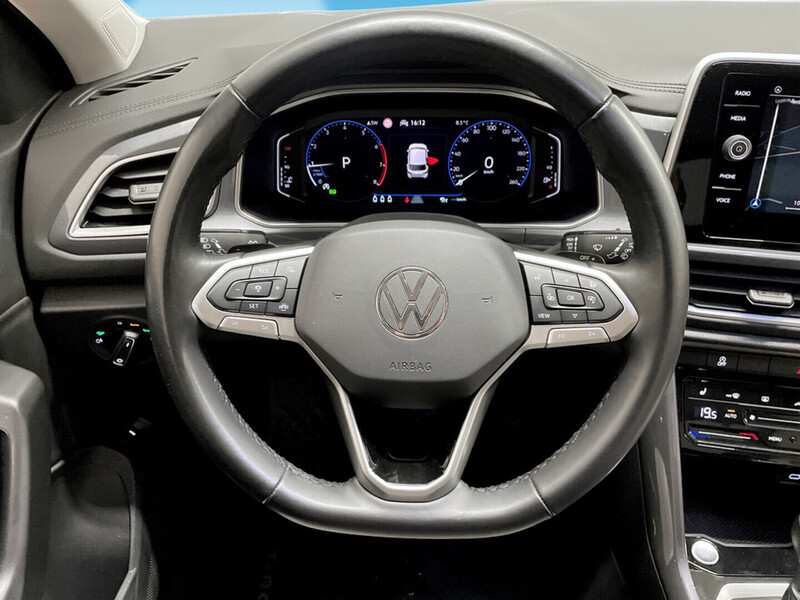 Volkswagen T-Roc vaihtoauto