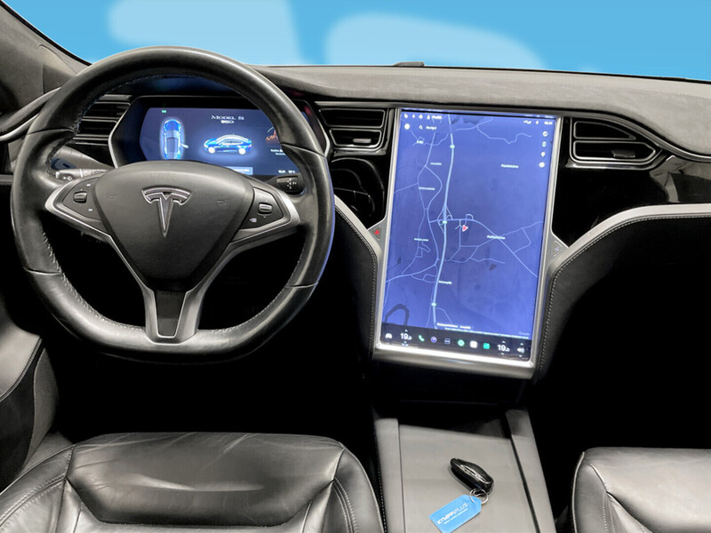 Tesla Model S vaihtoauto