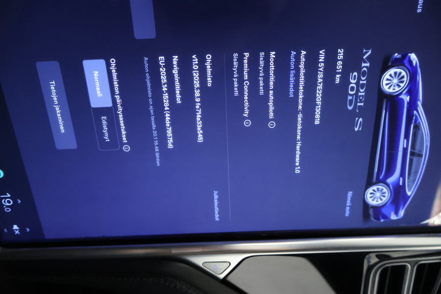 Tesla Model S vaihtoauto