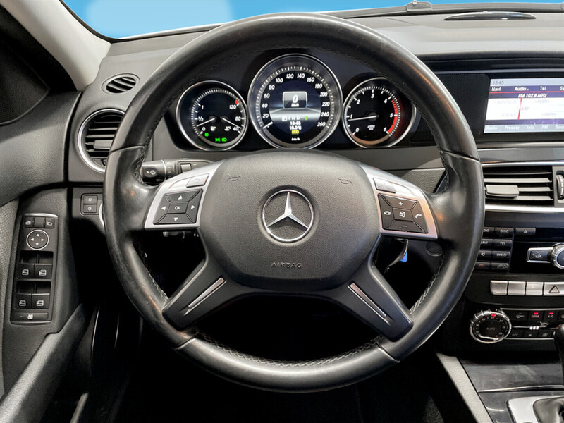 Mercedes-Benz C vaihtoauto